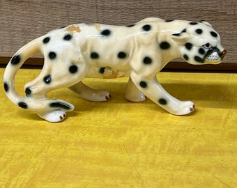 Spotted Leopard Feline Cat Collectibles  Figurine Vintage Statue Animal  Bone China