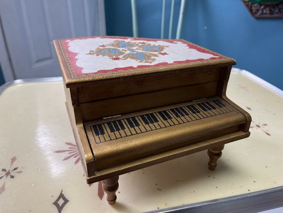 Piano Shaped Music Box Vintage Little Dancer Jewe… - image 3