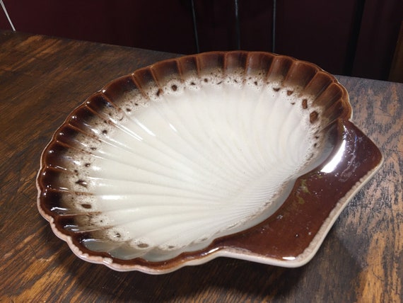 Cuisiniere, Ceramic Seashell Dish, Bowl, Wall Hanging Plate, La Cuisiniere,  Canada, 3539, Vintage, Serving, -  Canada