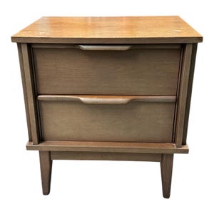 Heywood-Wakefieldサイドテーブル Mid Century Modern Heywood Wakefield Side Table | Chairish