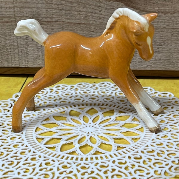 Beswick Foal  England Horse Colt Pony, Collectibles Porcelain Mini Figurine Vintage