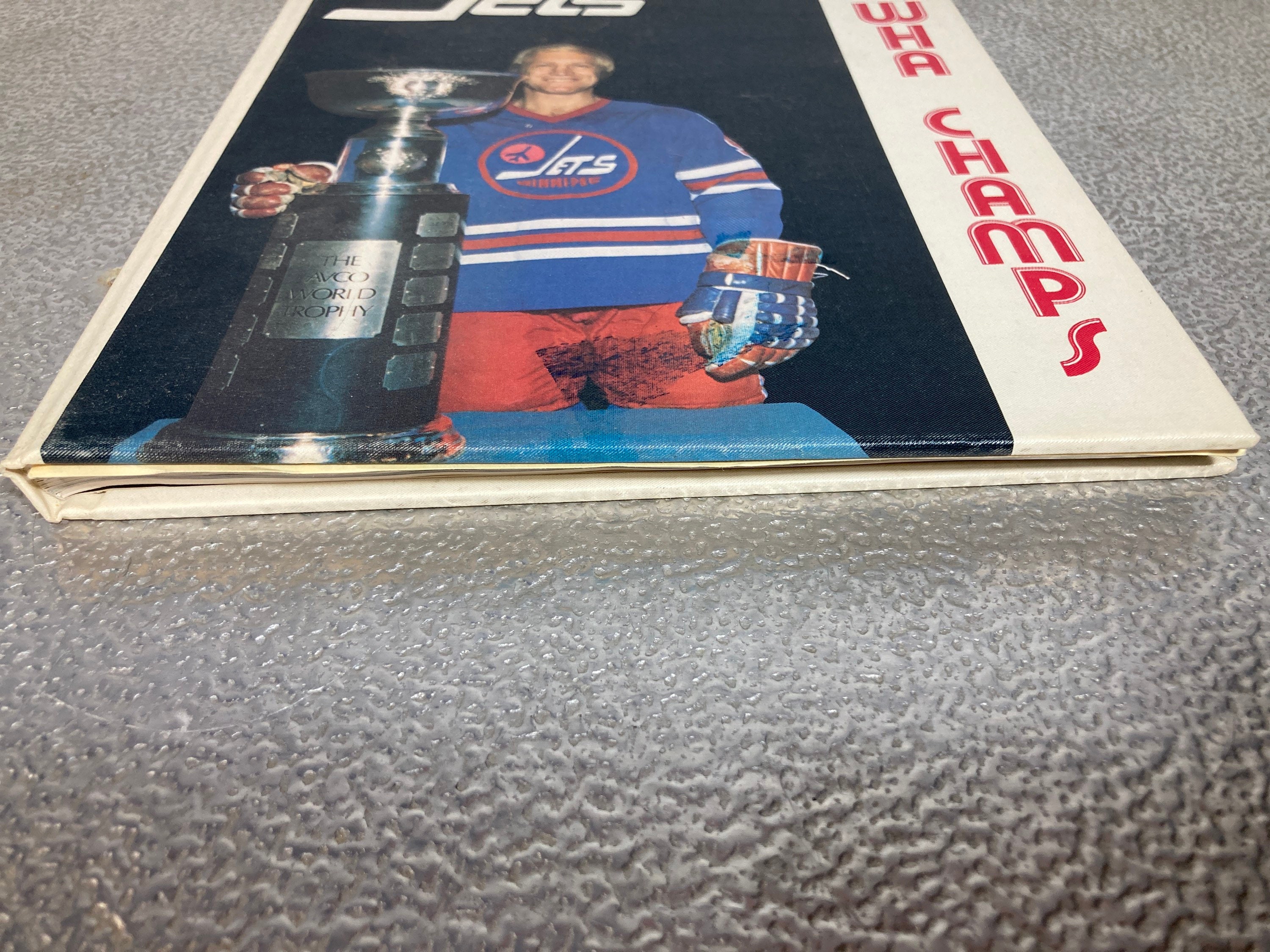 Souvenir Yearbook of the Winnipeg Jets 1972-1976 Jets Booster 