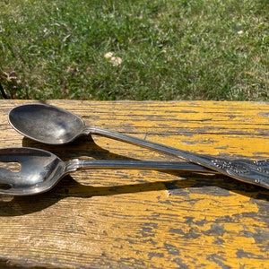 Antique Silver Plate Serving Salad Set Large Embossed Handle Silver Flatware Silverware Dinnerware King’s Pattern