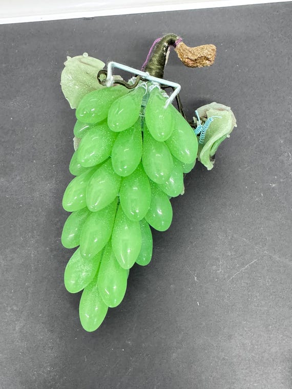 ヴィンテージ翡翠ガラスのブドウ：青磁食器、手彫りの葉 - Etsy 日本