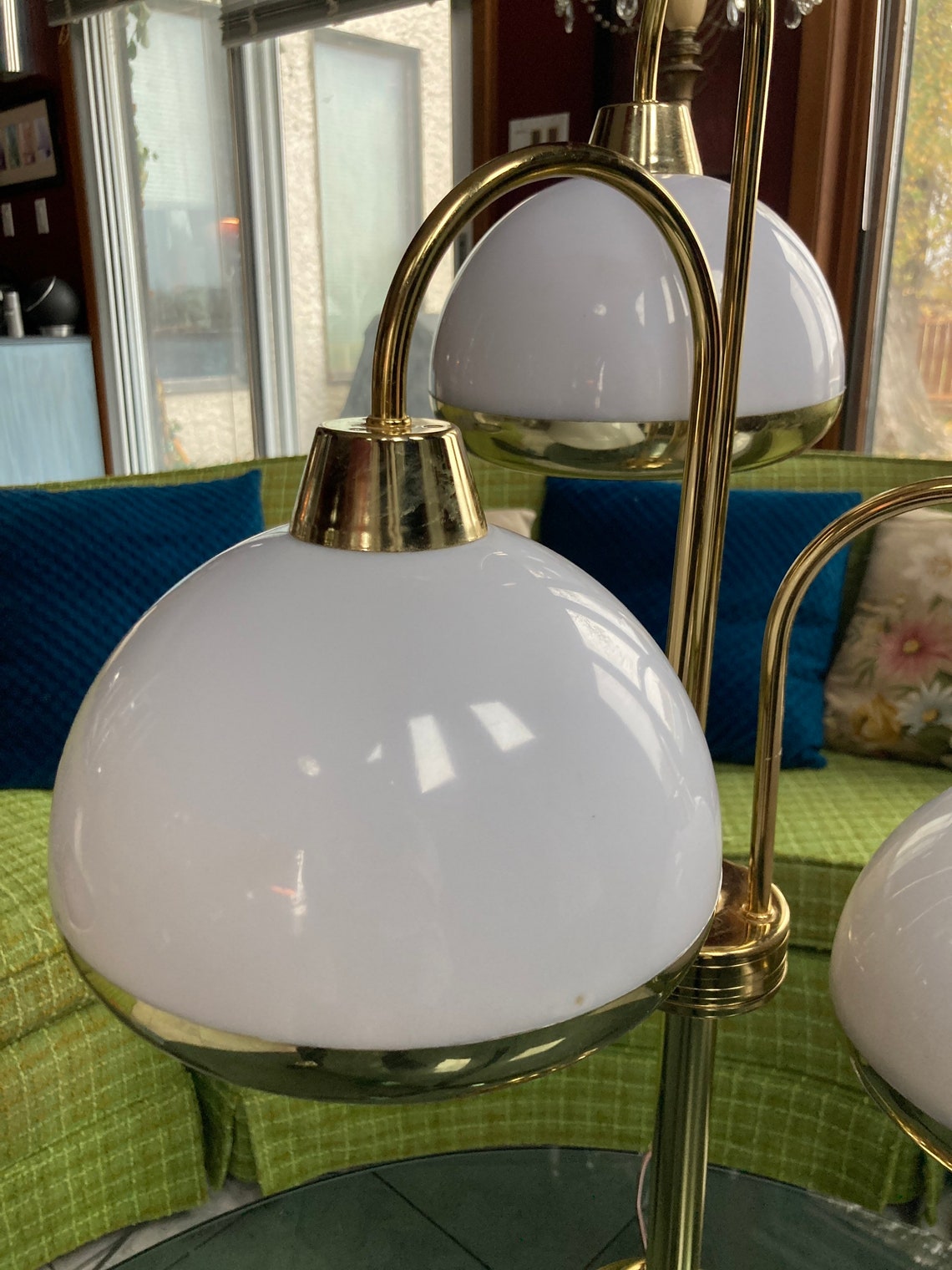Vintage Brass Glass Table Lamp: 80s Retro Art Deco Tri-Light, photo 3 of 5