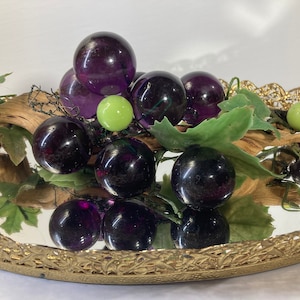 Royal Purple, Lucite, Grape Cluster, Wood Stem, Vintage, Kitchen Decor, Vintage Lucite Grapes, Home Decor, Grapes