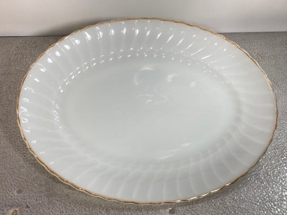 Platter Milk Glass Anchor Hocking Oven Proof Gold Rimmed Large Serving Platter Vintage Meat Tray 2390 Turkey Etsy Canada