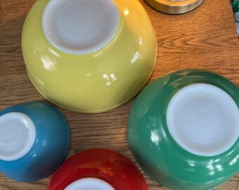 ❤️ パイレックス　未使用　PYREX パイレックスミキシングボウル　セット　❤️ パイレックス Pyrex ガラス製 ミキシングボウルセット 3個セット