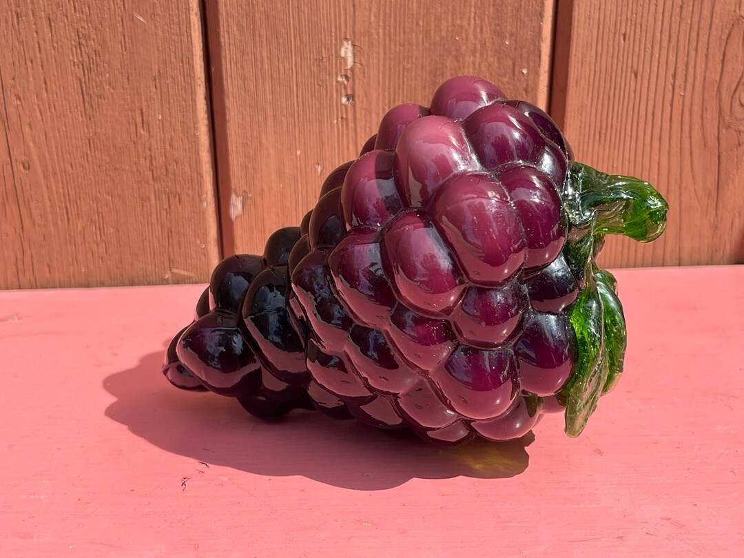 ぶどう置物　アンティーク　Antique Grape Figurine Purple Murano Glass Grapes: Vintage MCM Kitchen Decor - Etsy