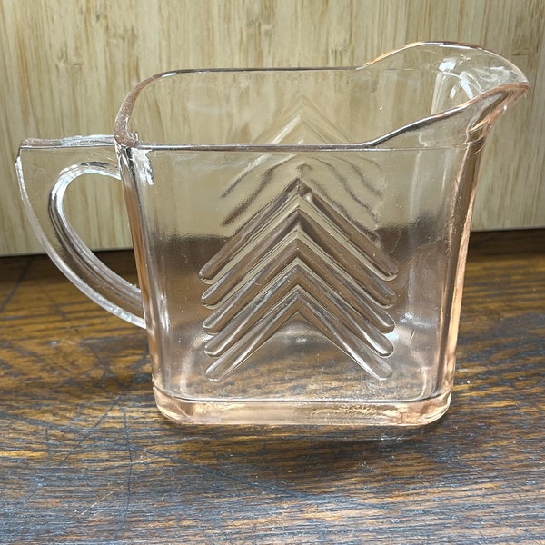 Pink Depression glass Creamer Pitcher Jug 1930s Hazel Atlas Chevron pattern Antique Vintage Pretty in Pink Art Deco Arrow