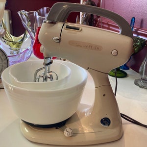 Vintage Hamilton Beach Stand Mixer: Mid Century Kitchen with Pyrex Bowls