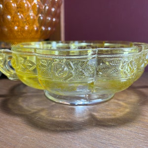 Jeanette Azteken Rose Schale Vintage Schale Doppelgriff Citrin Gelb Vintage Glas fangen Alle