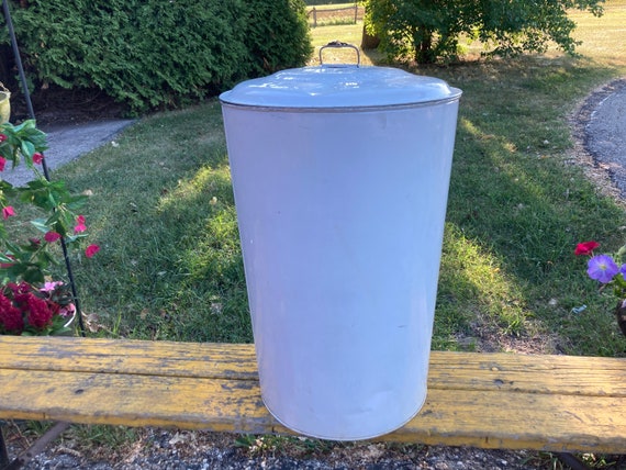 Flour Bin, Aluminum, Large, Floor, Lid, Country Kitchen Vintage Storage  Canister Pantry 