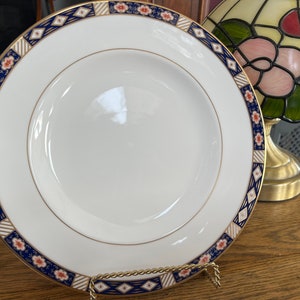 Dinner Plate Kedleston ROYAL CROWN DERBY Vintage Tableware Bone China