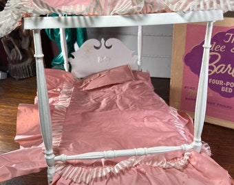 Ancien Lit Voile Suspendu Pour Poupée - Années 1960 - Pour Barbie, Skipper - Original