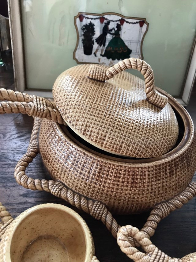 Vintage Strawberry Ceramic Soup Tureen Set: 1980s Burlap Design, 9