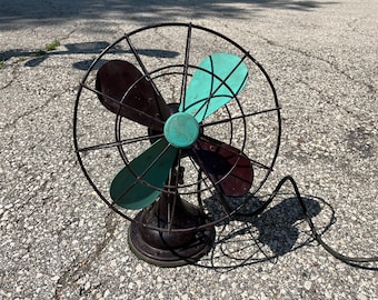 Ventilador de escritorio antiguo Westinghouse: hierro fundido burdeos, estilo art déco