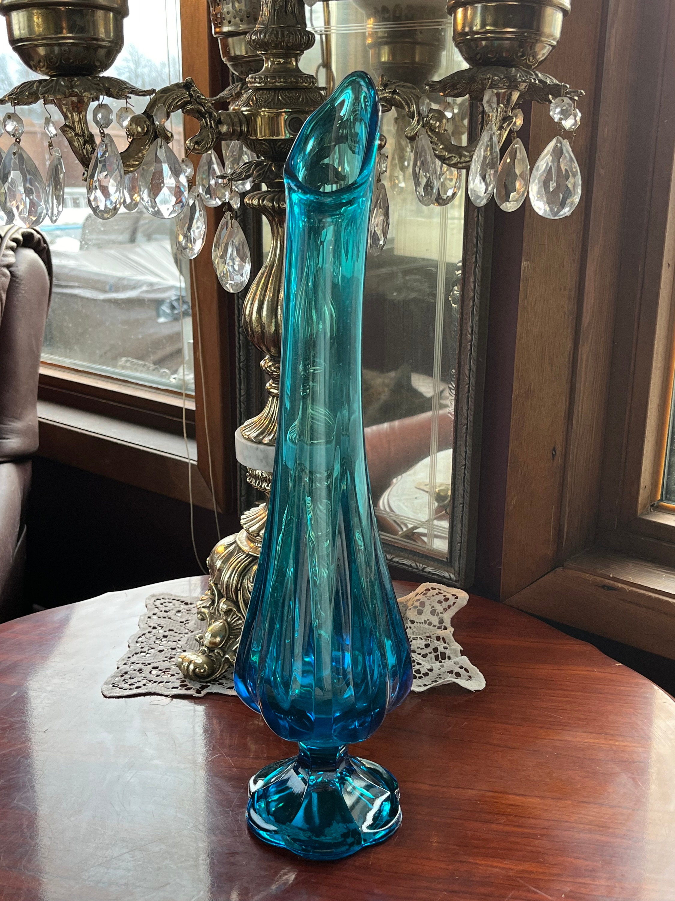 Vase Stretch LE Smith Glass Art Petal Footed Base Art Glass