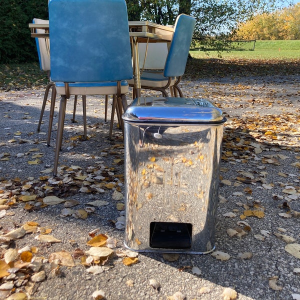 Vintage Trash Can - Etsy