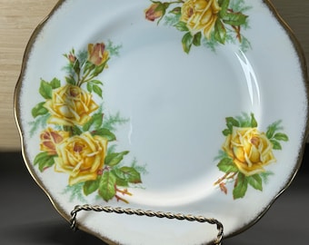 Plato de té Royal Albert Rose: Plato de ensalada vintage de porcelana china con detalles dorados
