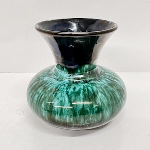 Vase Blue Mountain Pottery BMP  Planter Vase Vintage Ceramic Glaze MCM Retro Canada Pottery Art