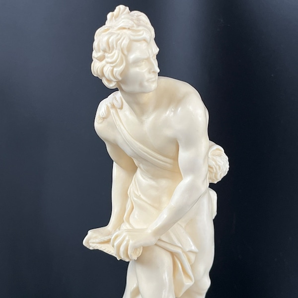 Sculpture a Santini Etsy