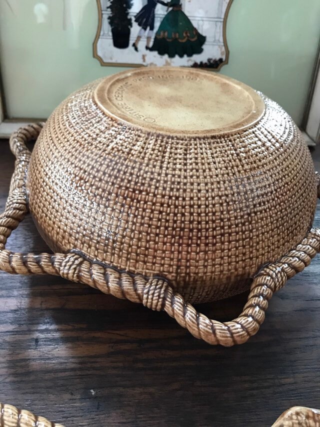 Vintage Strawberry Ceramic Soup Tureen Set: 1980s Burlap Design, 9