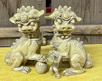 Foo Dog Figurine Pair Asian Temple Guardian Lions Shishi Dog Statues 7.5 Inches Tall, Ceramic Chinese Foo Dog Set, Feng Shui Decor