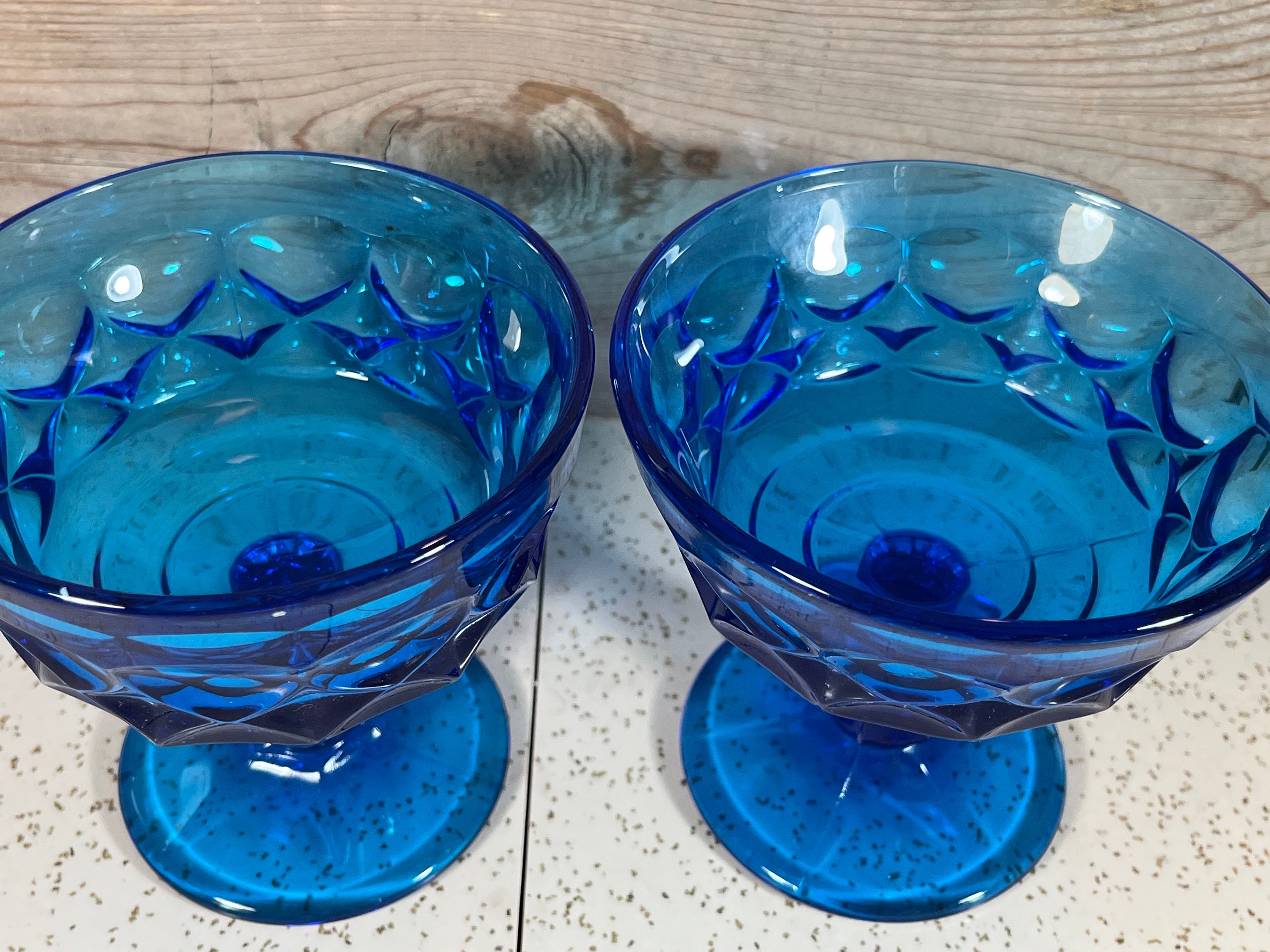 ヴィンテージブルーガラスパフェカップ：コロニアルサムプリントクーペ