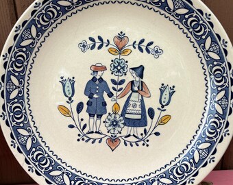 Johnson Bros Dinner Plate Hearts & Flowers People Vintage Serving