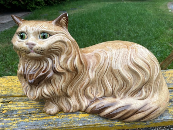 Vintage MCM Tabby Cat Figurine: Hand-painted Ceramic Persian With