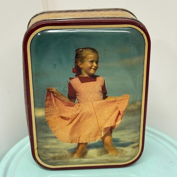 Burton's Gold Metal Biscuits , Tin, Cookies, Vintage, Square,  Adverti