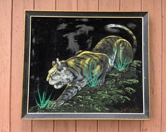 Vintage Black Velvet Tiger Oil Painting - MCM Framed Art, Signed Mexico