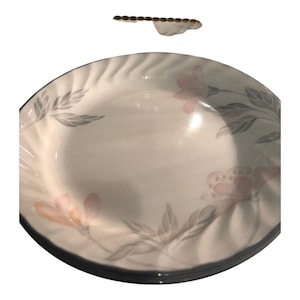 4 Corelle grijsroze bloemenbrood- of zijborden Vintage Retro ovenbestendig