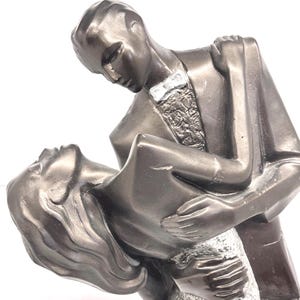 Aoneky Statuette Couple Amoureux- Sculpture Homme Femme S'embrassent en