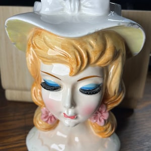 Jarrón vintage Lefton Lady Head: Maceta Glamour Girl de MCM
