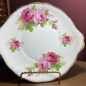 Cake Plate Royal Albert American Beauty Double Handle Serving Plate Vintage Gold trim Floral Pink Rose Flower Bone China