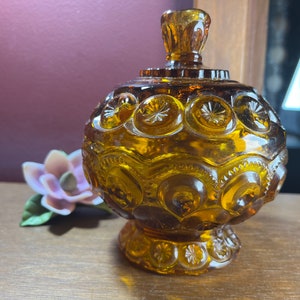 Amber Glass Candy Dish, L.E. Smith Moon and stars Amber covered pedestal dish Vintage Round Covered MCM Mid Century