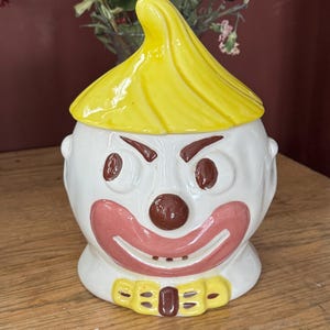 Hand Painted Ceramic Clown Cookie Jar, Maurice Ceramics MCM Hillbilly Design
