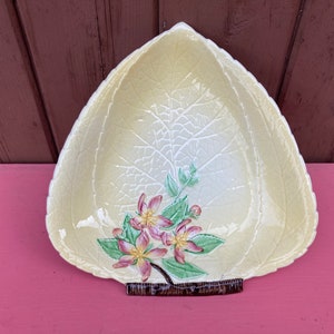 Vintage Carlton Ware Primula skål: Äppelblomsfat från 1940-talet
