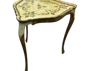 Tisch, Italien, Florentiner, Vergoldeter Beistelltisch, Beistelltisch, Dreibein, Vintage handbemalte Rokoko Barockmöbel Corener Tisch