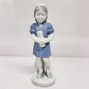 Gerold Porzellan Bavaria West Germany Girl  Nurse 7897 Vintage Figurine Statue Collectible