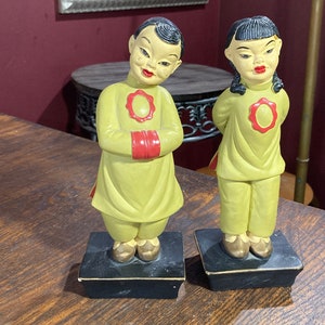 Chalkware, Asian, couple, Kids,  Vintage,  Chalk-ware,  Chartreuse green, Siam,    MCM, Art Deco, Figurine,