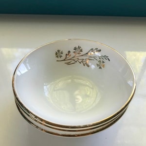 Set of 3 Federal White Milk Glass Golden Glory Pattern 5&quot; Desert Fruit Berry Bowl