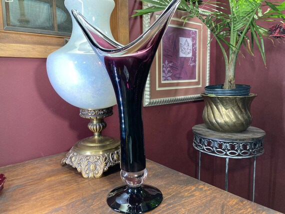 Vintage Krosno Jozefina Art Glass Vase: Hand Blown Amethyst Purple