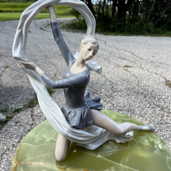 Lladro Rentner Tänzerin mit Schleier Ballett Junge Frau Figur Statue Mädchen glasiert Nao 2000185 Vintage Sammlerstück Spanien Daisa