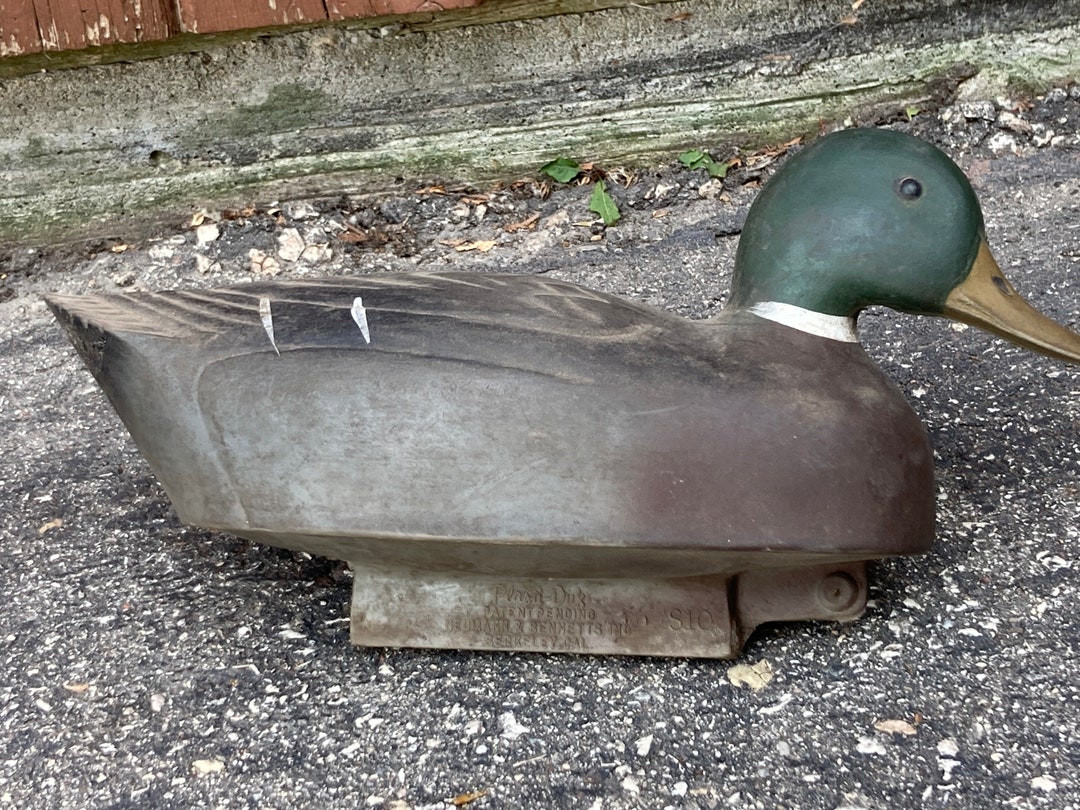Vintage Plasti Duk Mallard Duck Decoy: Neumann Bennetts Hunting