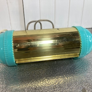Headboard lamp, Bed Lamp, Reading Lamp, Retro, Hanging, Hooks, Bakelite, Plastic, MCM, Mitchell Mfg, Portable Electric Lamp