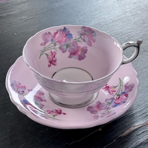 Paragon Teacup Tea Cup Saucer Royal Double Warrant Queen Mary Elizabeth I Antique Beautiful Sweet Pink Paragon Tea Cup and Saucer Pea Design