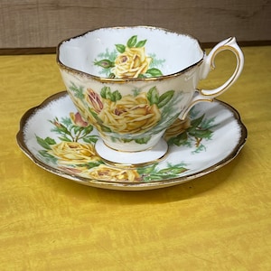 Royal  Albert Tea Rose  teacup and saucer, fine bone china, tea cup Vintage  Yellow Rose Old Stamp Set of 8
